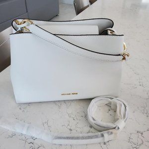 BEAUTIFUL,LIKE NEW WITH ATTACHED TAGS..Michael Kors bright white leather handbag